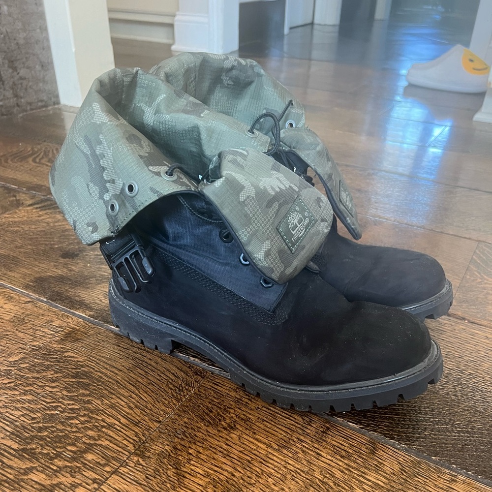 Timberland suede combat boots with camo interior